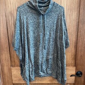 Gap: Gray Tunic